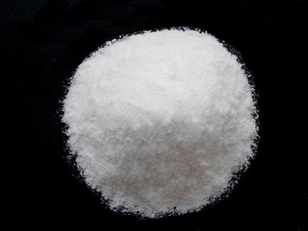 1H-1,2,4-三氮唑（白色结晶状）